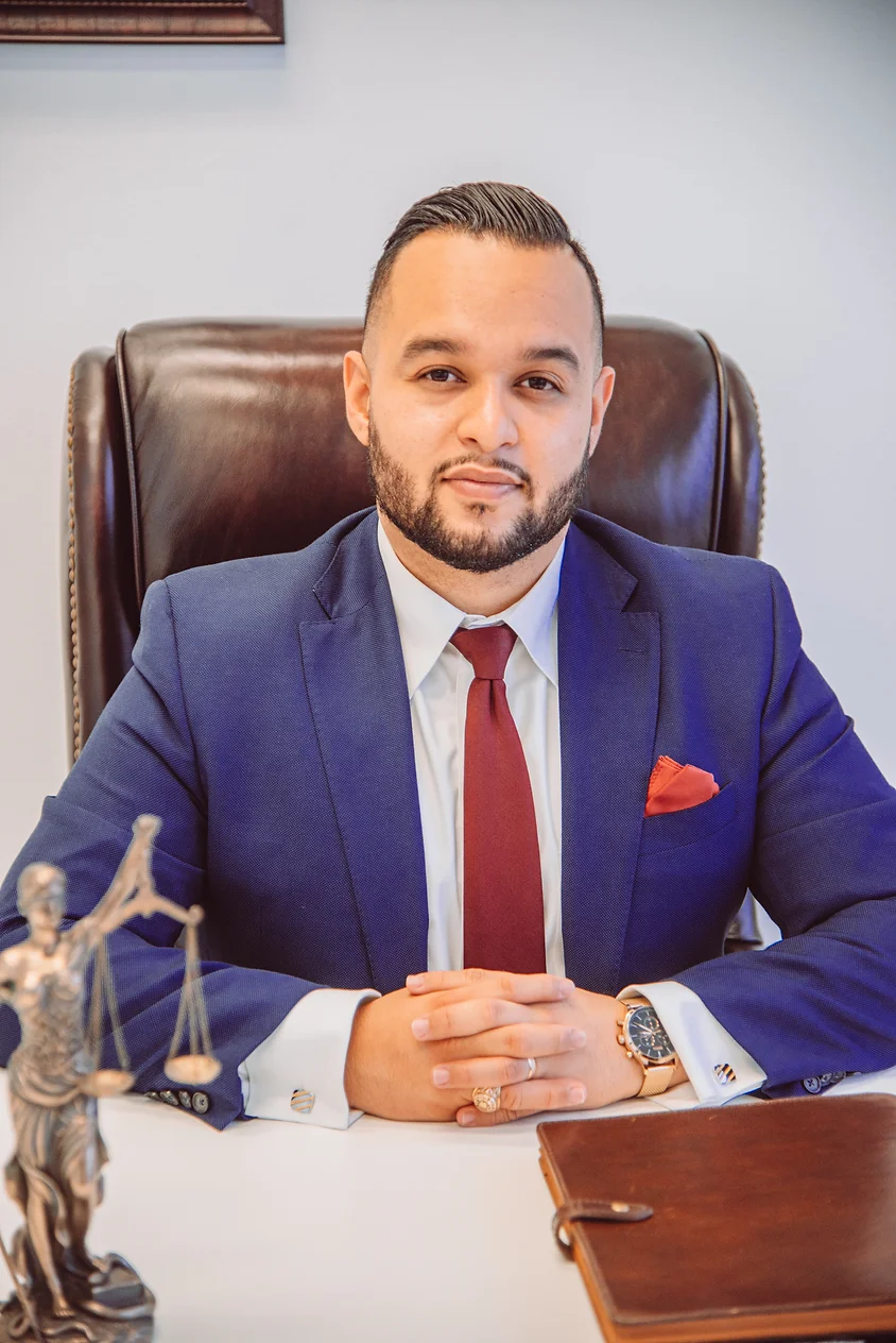 Oscar Escoto | Experienced Immigration Attorney